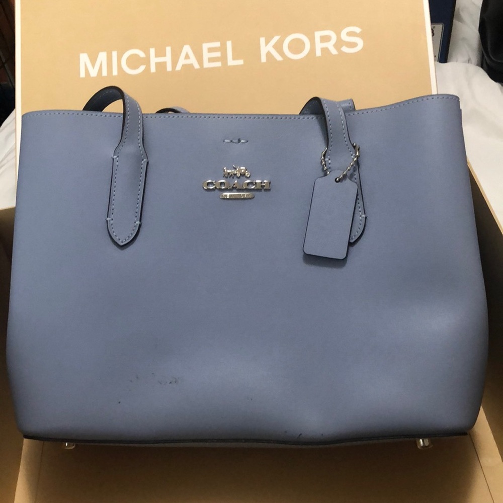 Periwinkle Coach handbag with Strap